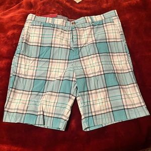 Men's Merona casual shorts.